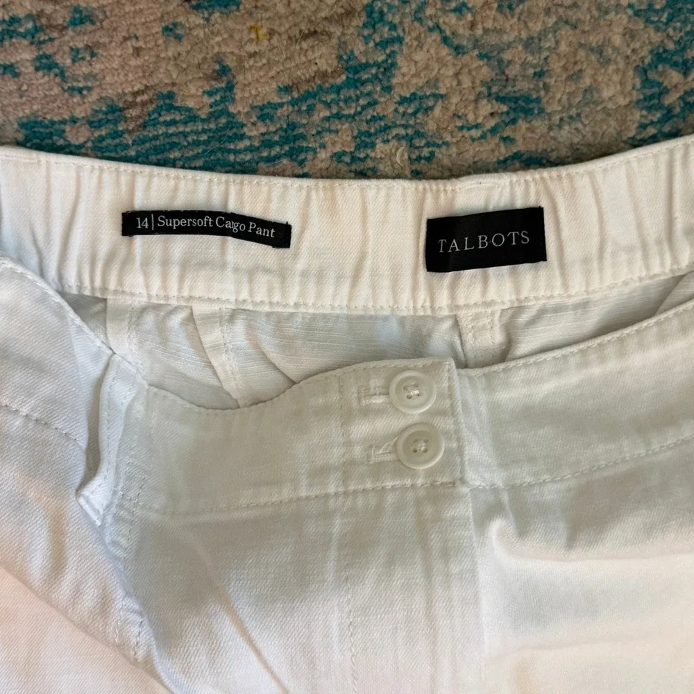 Talbots Supersoft Cargo Pants Womens 14 White Excellent Wide Leg Cropped Utility